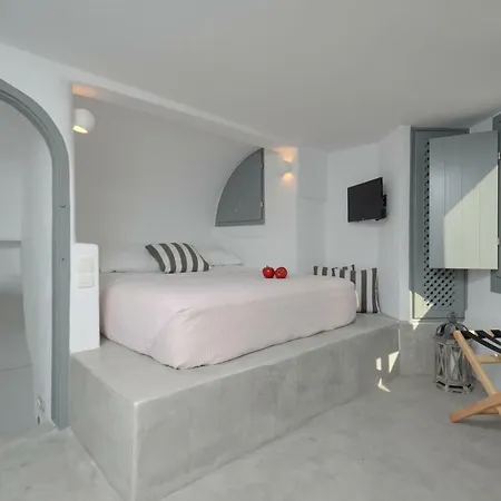 Nissos House Santorini 펜션 *